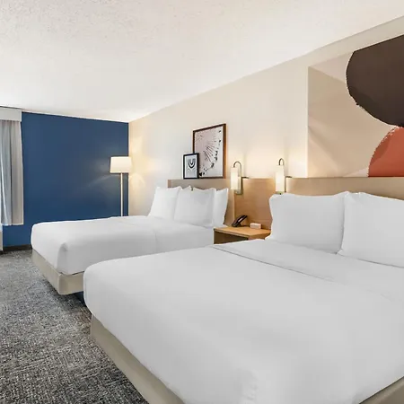 Spark By Hilton Roanoke Airport Hotel Exterior photo