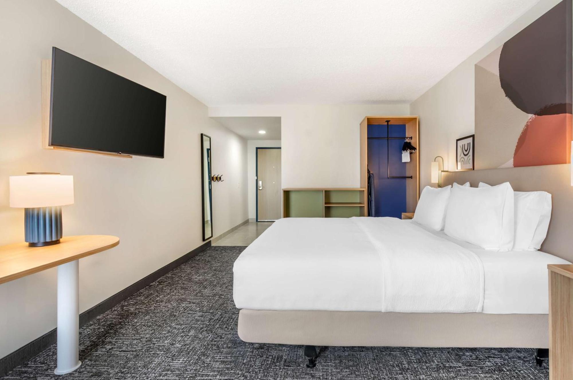 Spark By Hilton Airport 2*