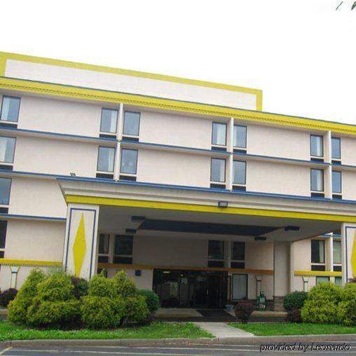 Spark By Hilton Airport