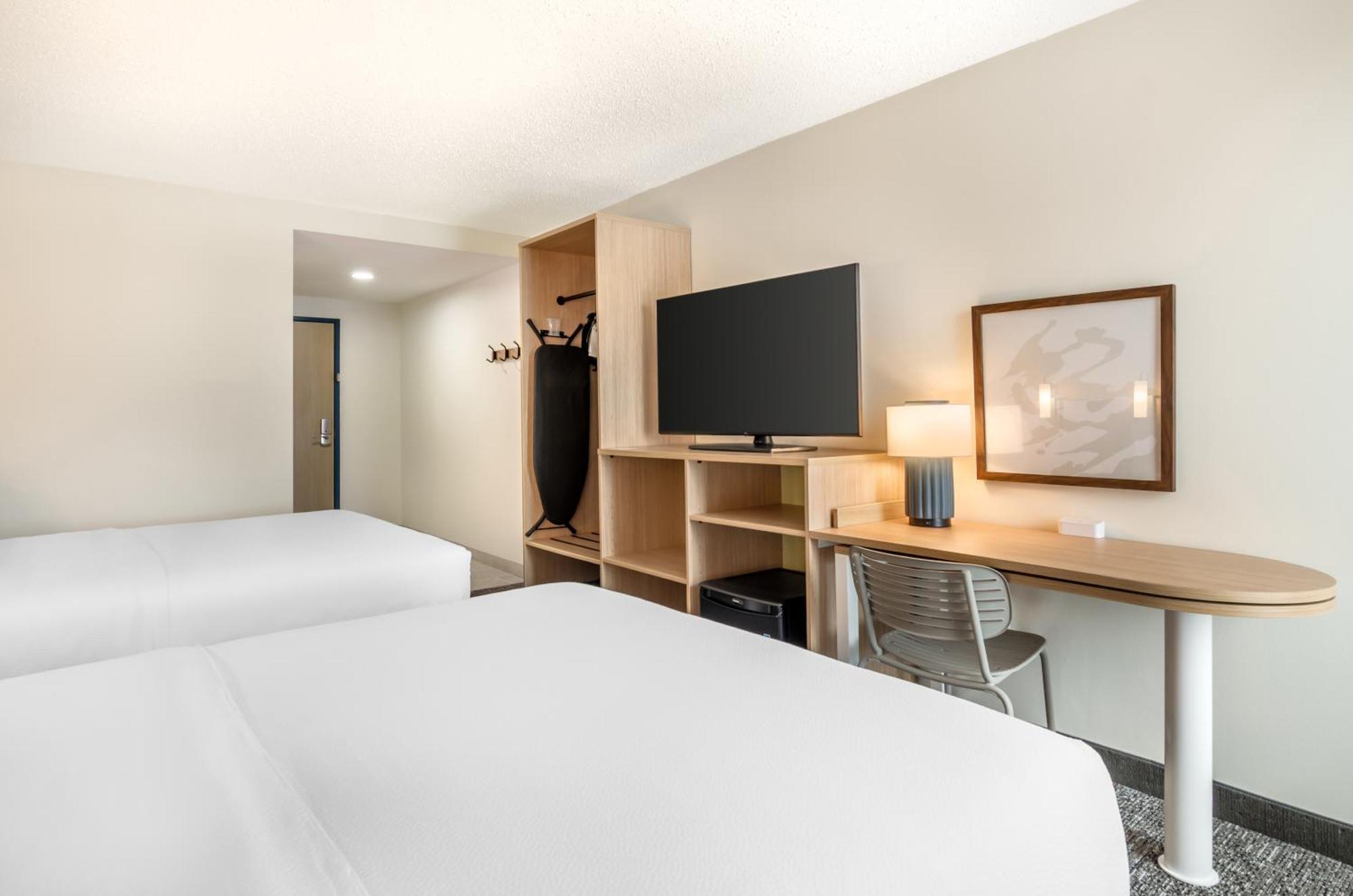 Spark By Hilton Airport 2*
