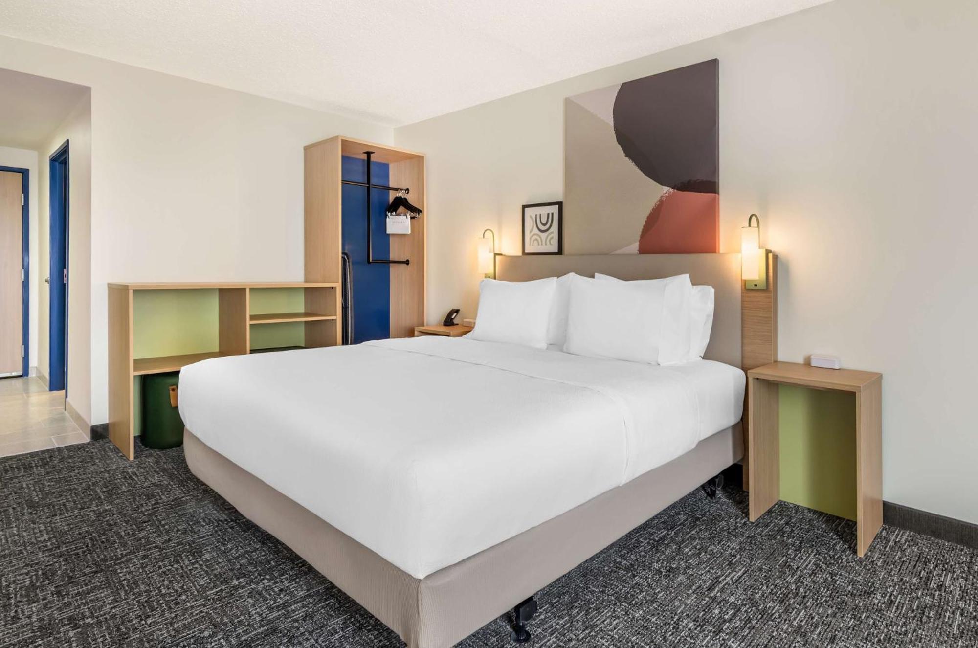Spark By Hilton Airport Roanoke