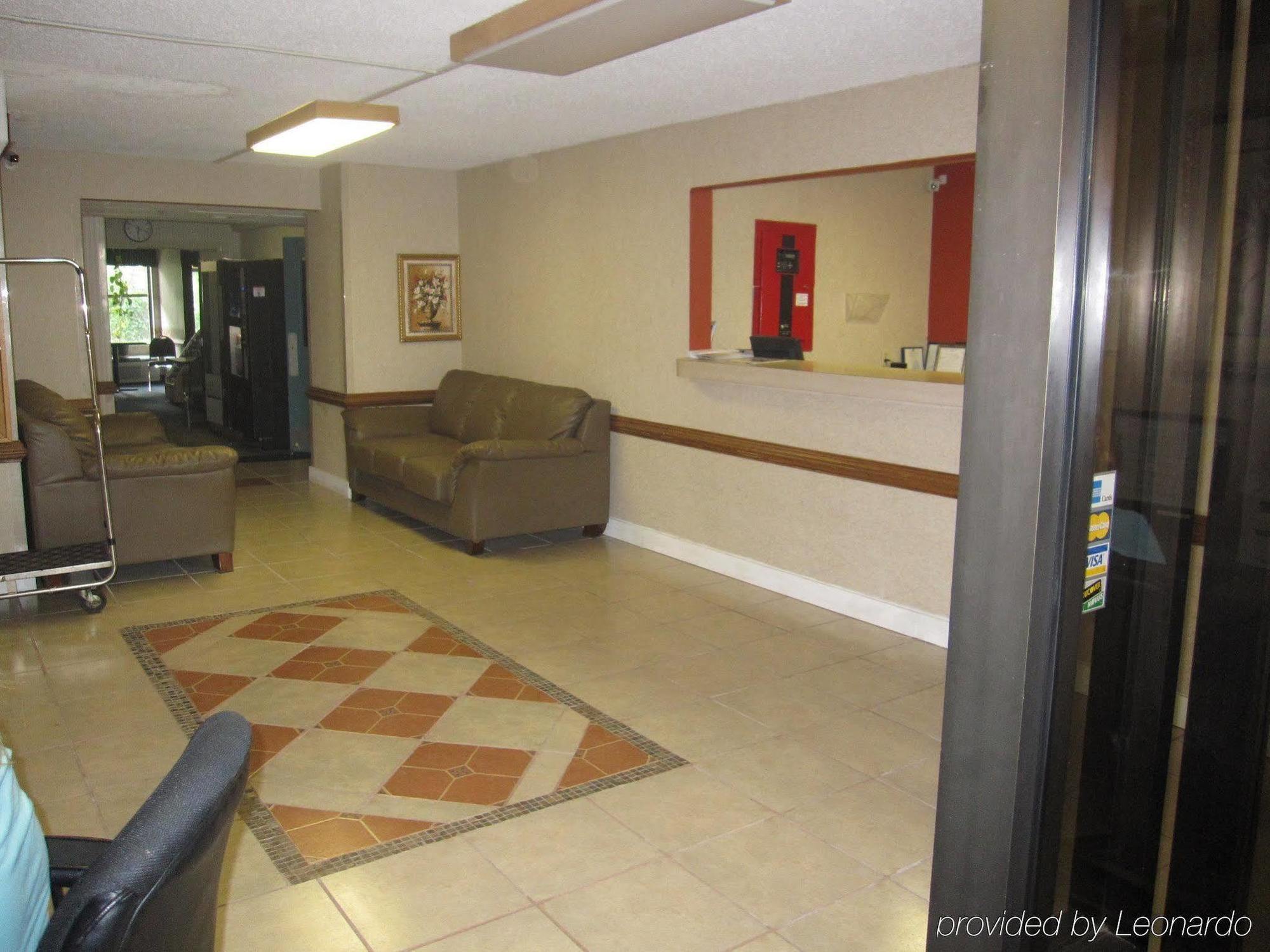 Spark By Hilton Airport Hotel Roanoke
